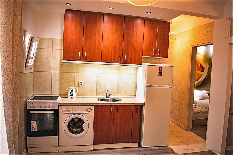 Kassandrou Suite Hot Tub-Jakuzzi - 2 Bedrooms - Big Balcony - Center Thessaloniki Buitenkant foto